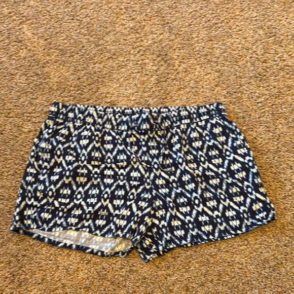 Old Navy Navy and White Ikat Shorts - XL - Picture 1 of 4